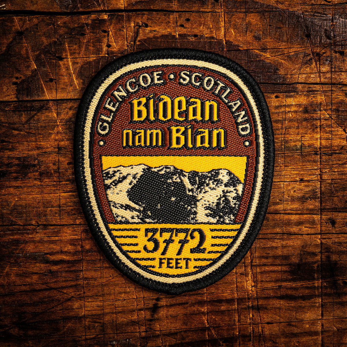 Bidean Nam Bian retro woven patch - highest point in Argyll, Glen Coe Munro, whisky label design, iron-on