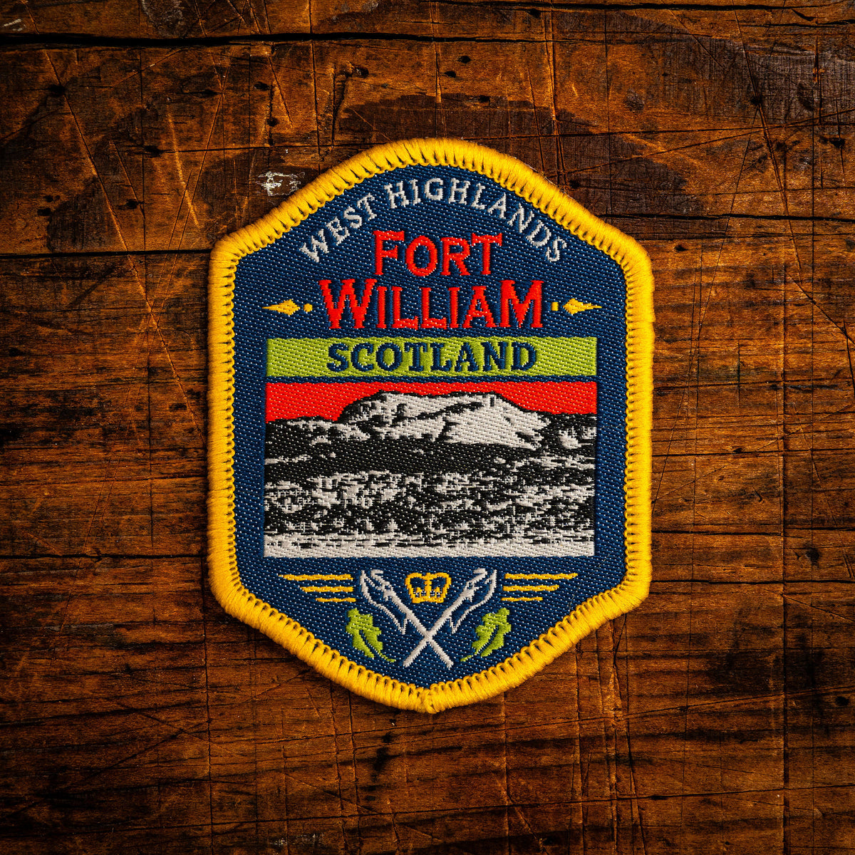 Fort William retro woven patch – gateway to the West Highlands, Scotland, whisky label design, iron-on