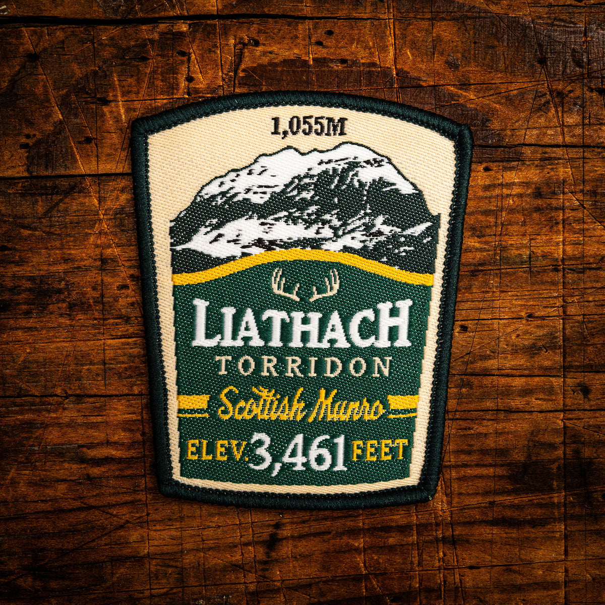 Liathach retro woven patch – iconic Torridon Munro, Scotland, whisky label design, iron-on backing