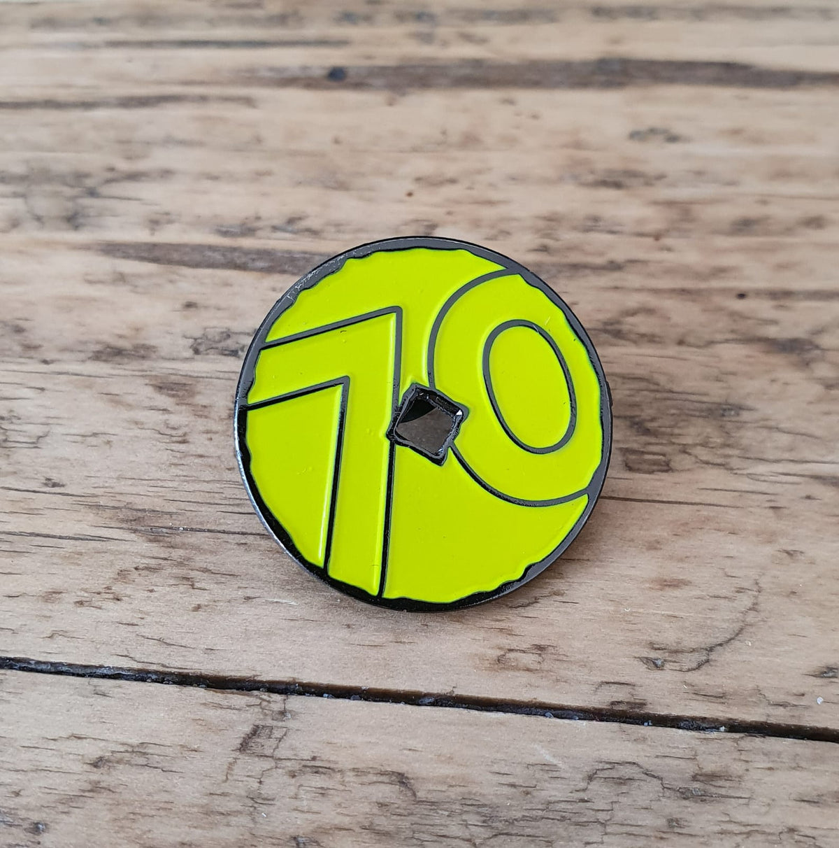 Peak District National Park 70th Anniversary commemorative enamel pin – millstones design, 25mm x 25mm