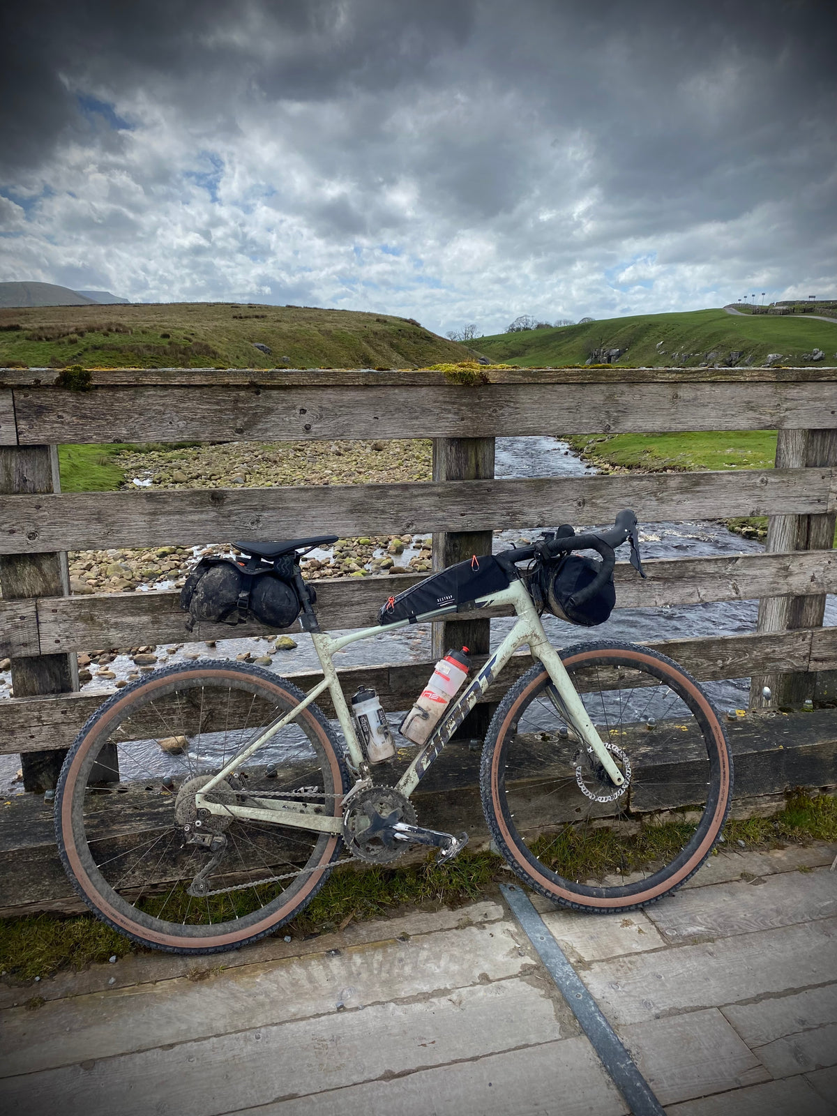 Yorkshire Dales Bikepacking Trip - April 2024