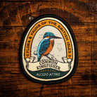 Common Kingfisher retro woven patch - vibrant British river bird, wildlife patch, iron-on backing