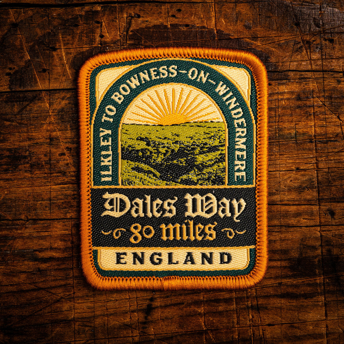 Dales Way retro woven patch - long distance trail through the Yorkshire Dales, iron-on backing