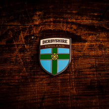 Load image into Gallery viewer, Derbyshire County Flag pin