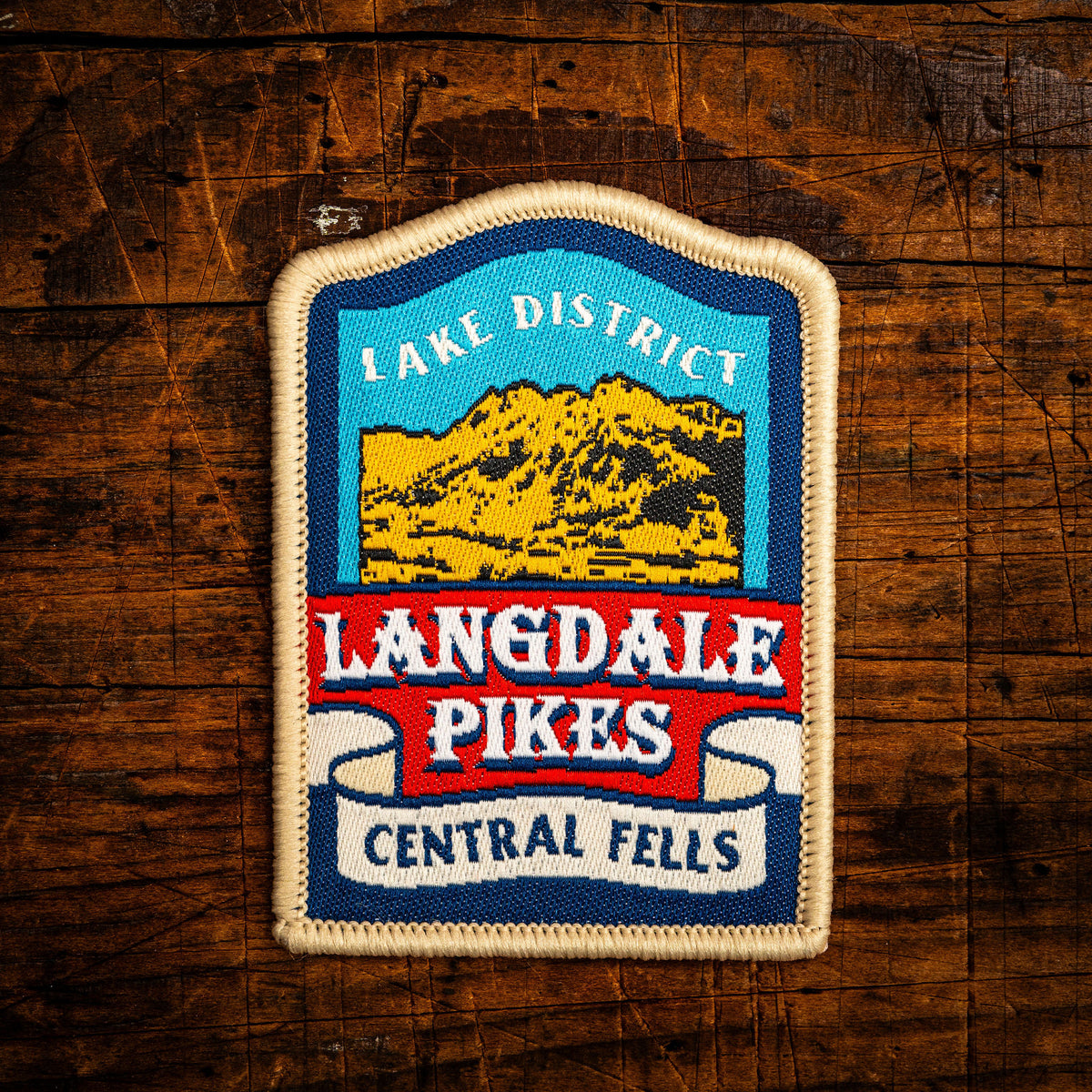 Langdale Pikes retro woven patch – iconic Lake District fell group, beer pump clip design, iron-on backing