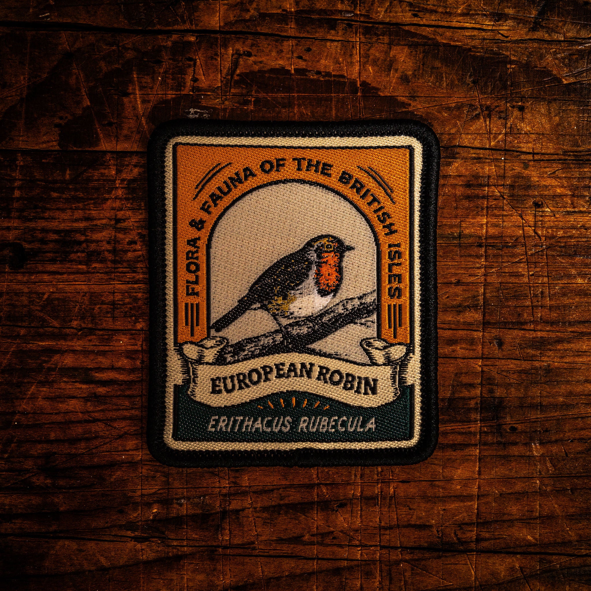 European Robin retro woven patch - Britain's favourite bird, wildlife patch, iron-on backing