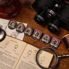 Load image into Gallery viewer, Eurasian Red Squirrel pin